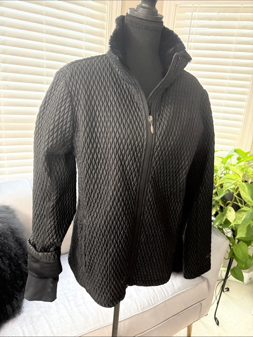 Columbia Quilted Black Zip-Front Women's Jacket